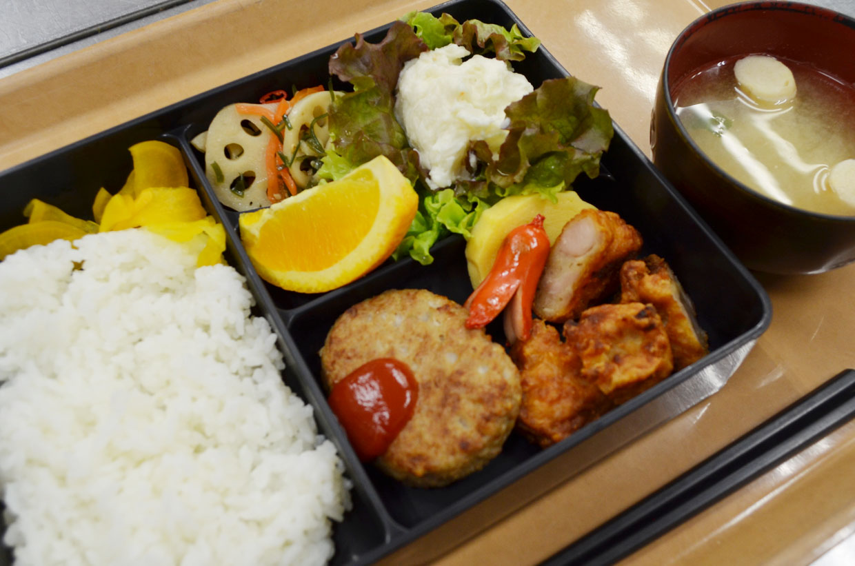 爽やかな季節にお出かけ気分で食べていただきたい『行楽弁当』